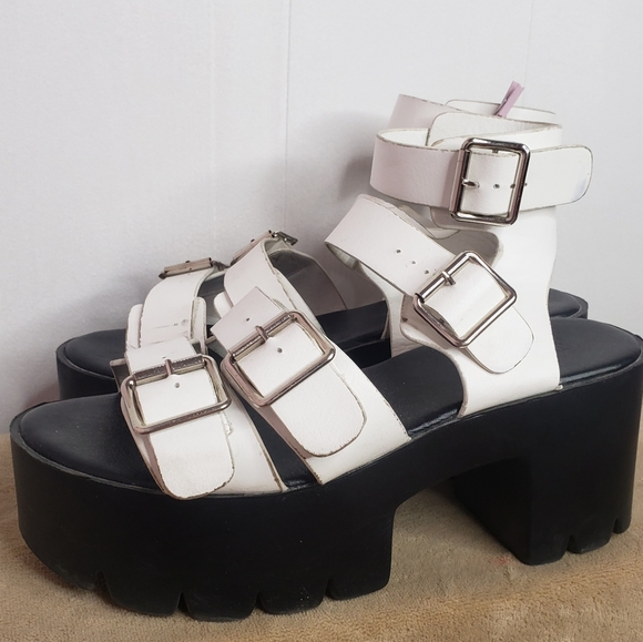 White platform sandals - Picture 4 of 5